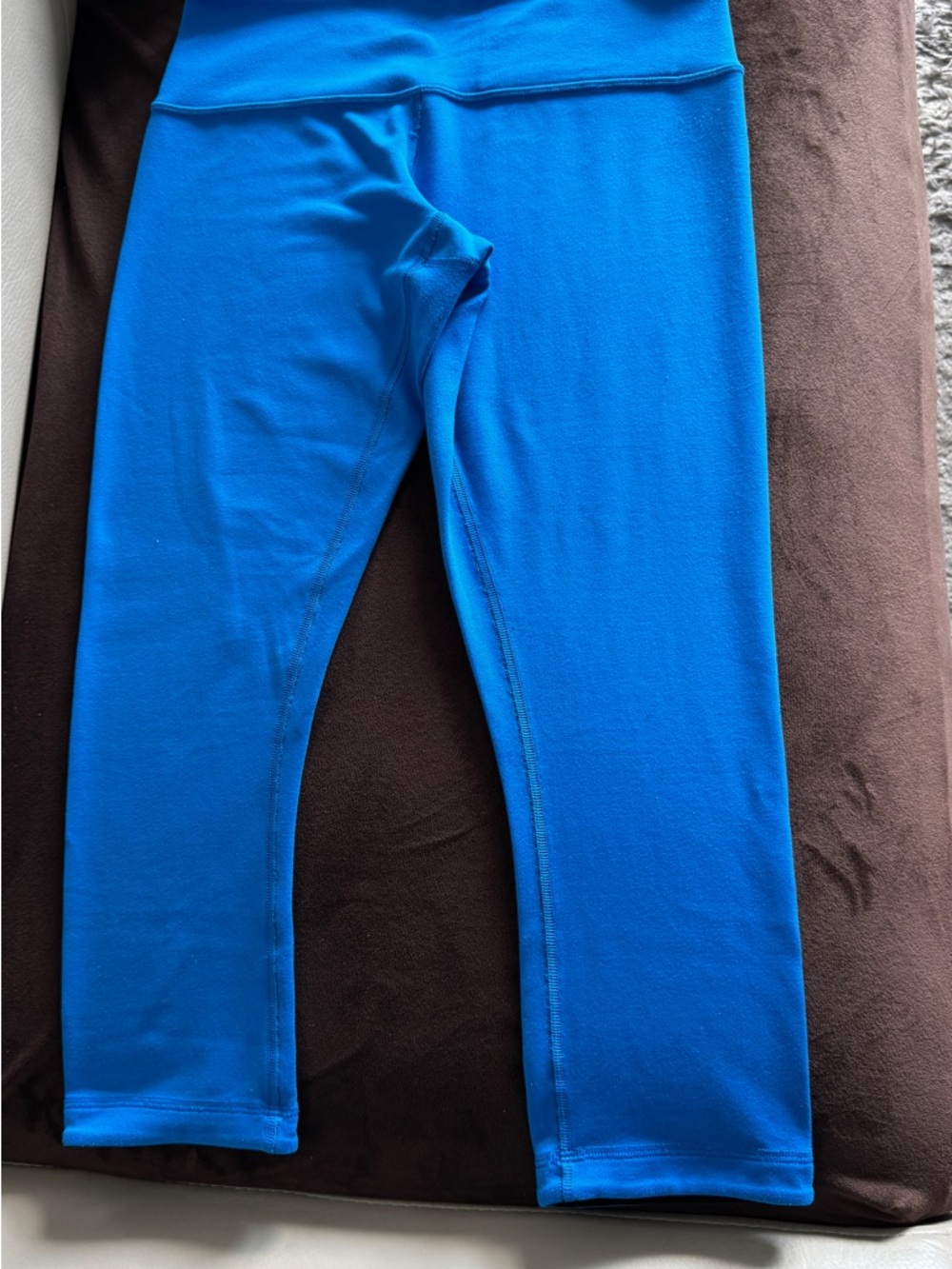 lululemon athletica women Turquoise Blue bottom.